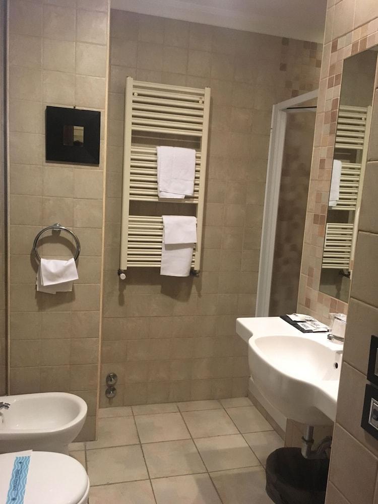 Hotel Latinum Rome