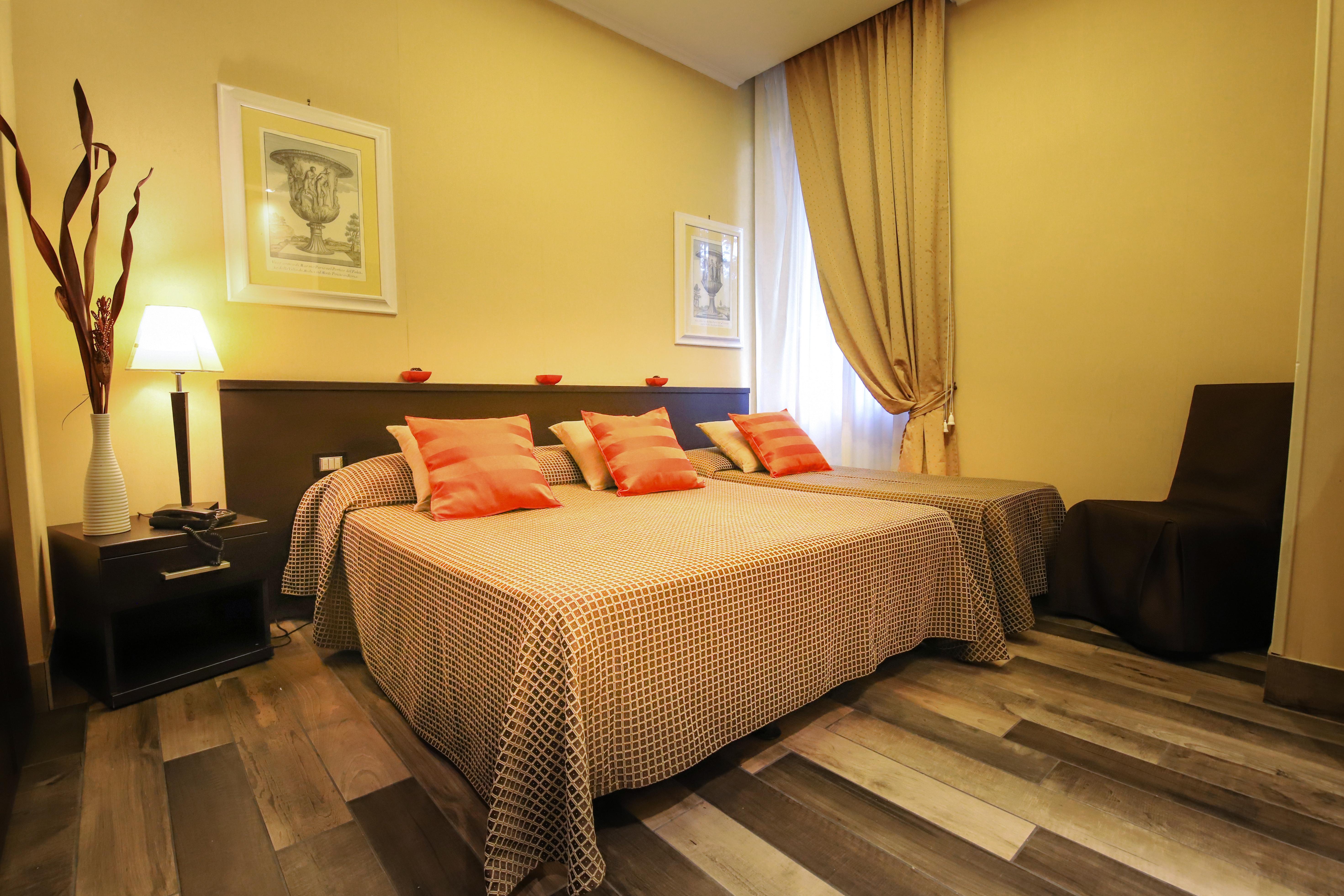 Latinum Hotel 4*
